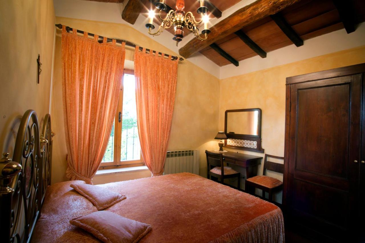Agriturismo Podere Poggiarone Rapolano Terme Exterior foto